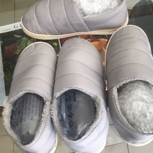 Bundle of slippers